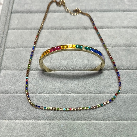 Colorful Gemstone Gold Tone Jewelry Set Necklace & Bracelet Set Matching Pair - Picture 2 of 11